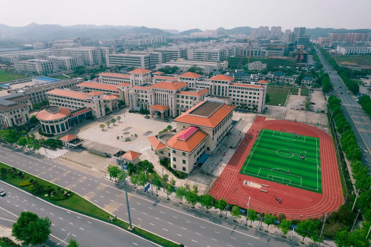 CSP 示範學校 — 香港中學校園俯瞰
